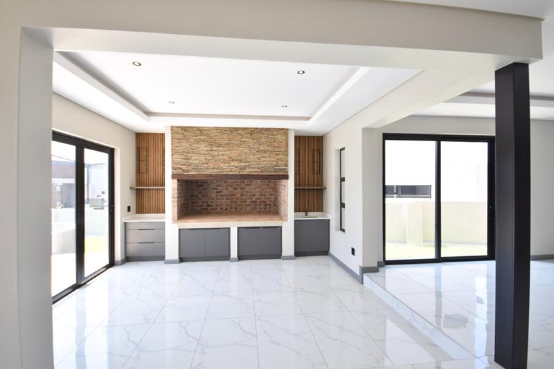 5 Bedroom Property for Sale in Fountainbrook Estate Gauteng