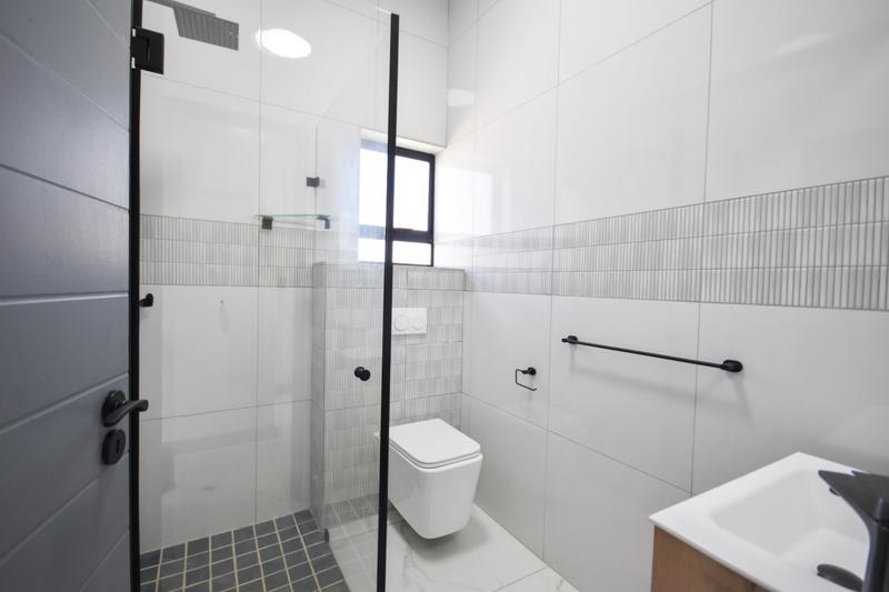 5 Bedroom Property for Sale in Fountainbrook Estate Gauteng