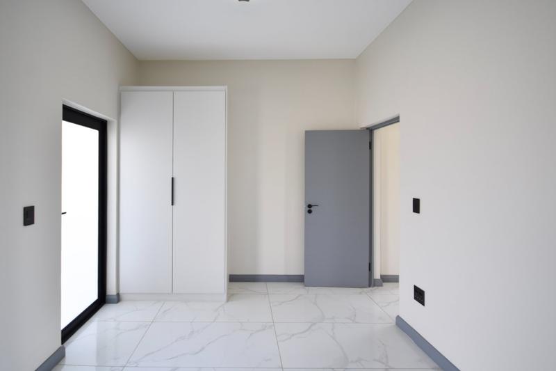 5 Bedroom Property for Sale in Fountainbrook Estate Gauteng