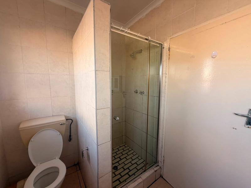 2 Bedroom Property for Sale in Vanderbijlpark CW 3 Gauteng