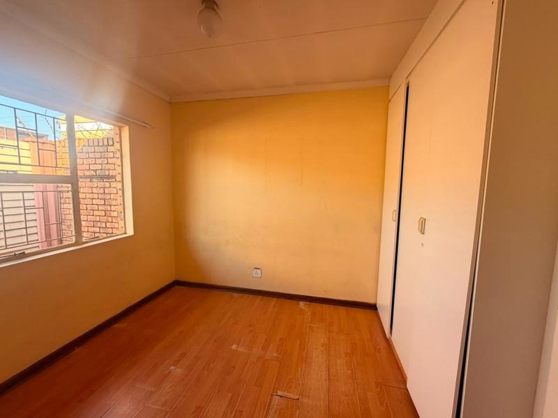 2 Bedroom Property for Sale in Vanderbijlpark CW 3 Gauteng