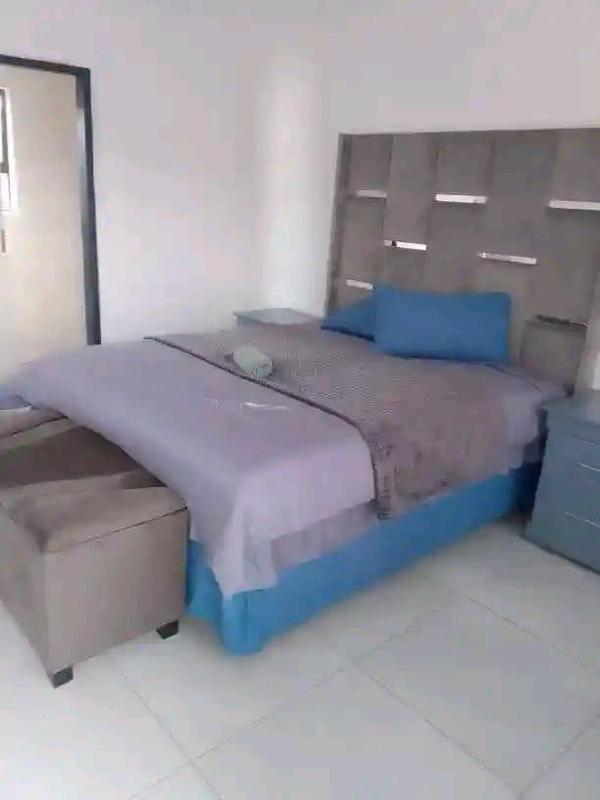 8 Bedroom Property for Sale in Tshepisong Gauteng