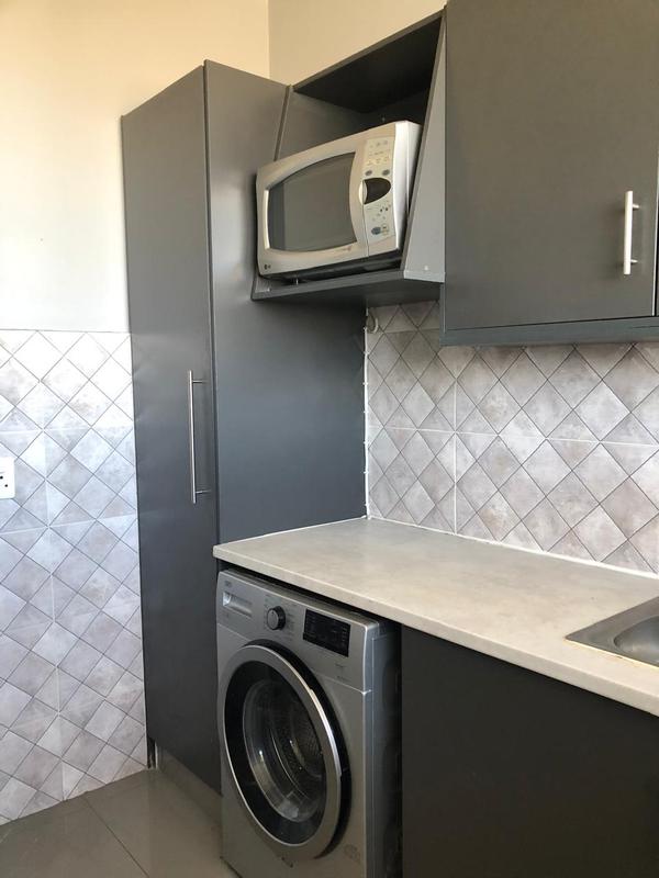 To Let 1 Bedroom Property for Rent in Parktown Gauteng