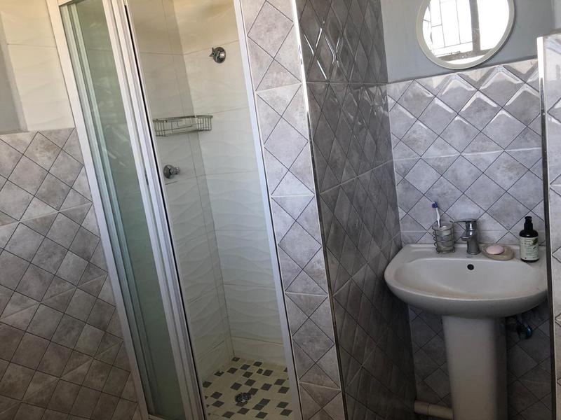 To Let 1 Bedroom Property for Rent in Parktown Gauteng