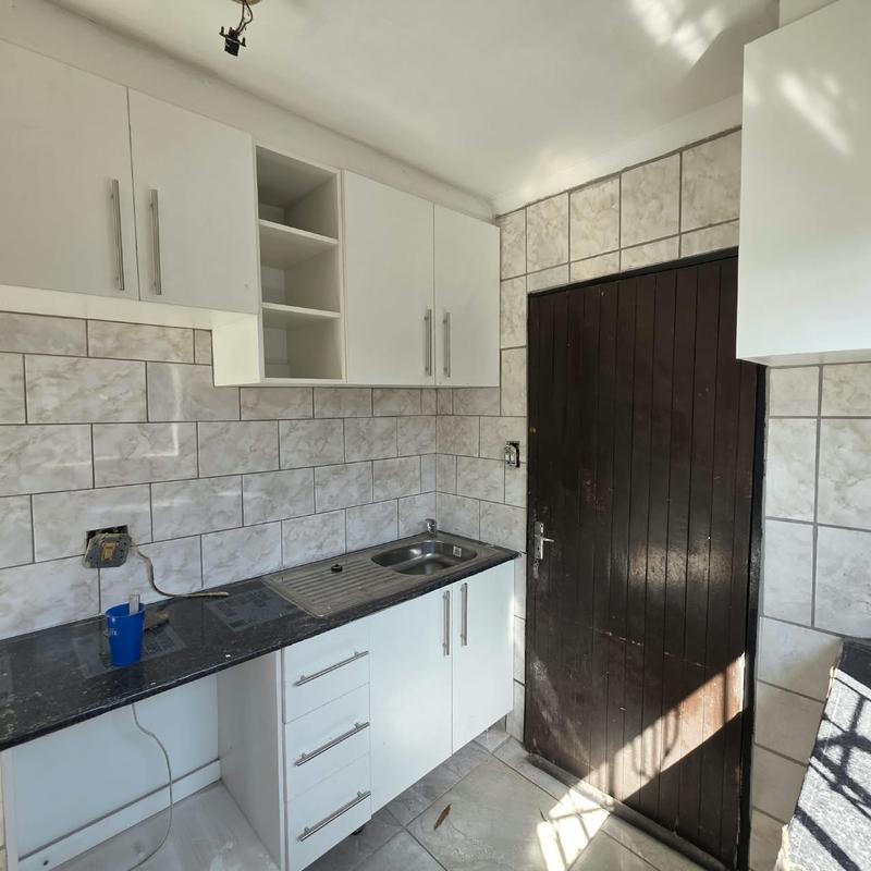 2 Bedroom Property for Sale in Klipfontein View Gauteng