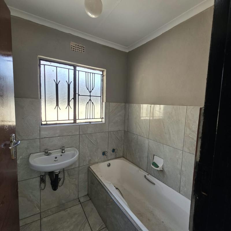 2 Bedroom Property for Sale in Klipfontein View Gauteng