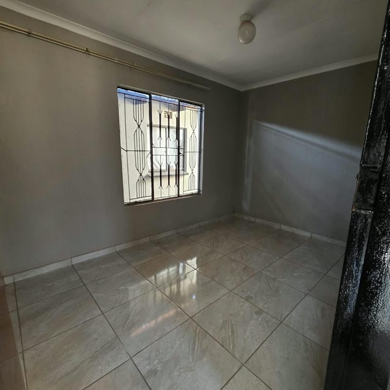 2 Bedroom Property for Sale in Klipfontein View Gauteng