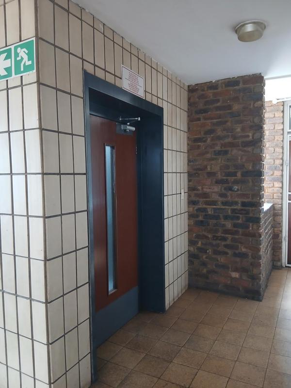 To Let 1 Bedroom Property for Rent in Sunnyside Gauteng
