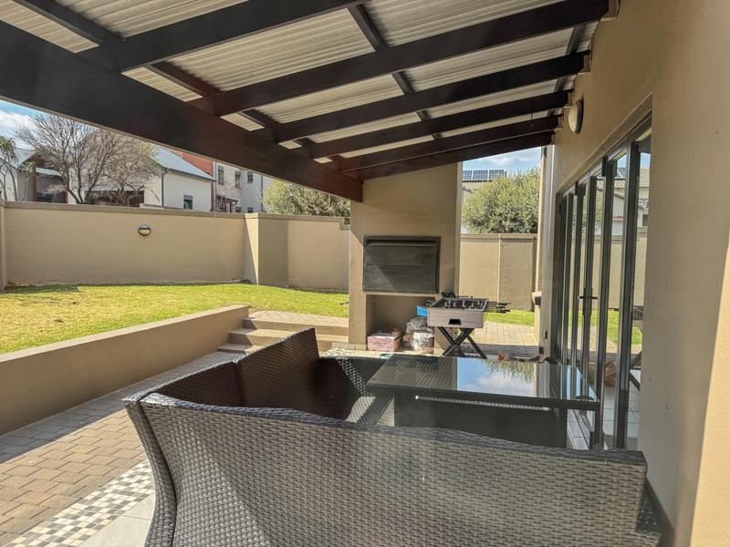 3 Bedroom Property for Sale in Midstream Hill Gauteng