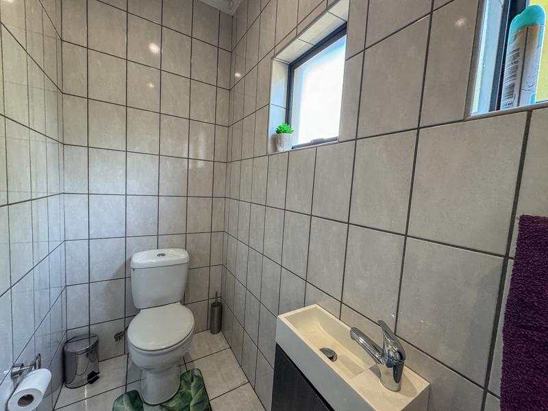 3 Bedroom Property for Sale in Midstream Hill Gauteng