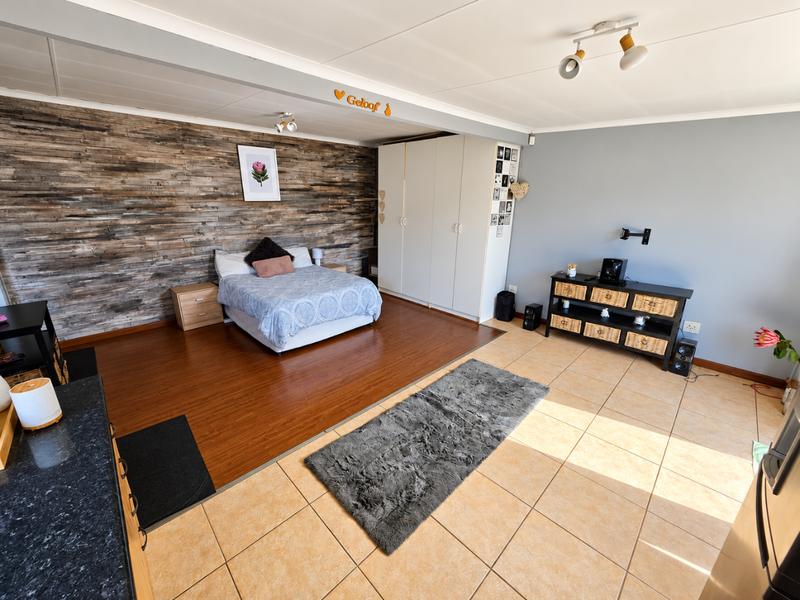 3 Bedroom Property for Sale in Glen Marais Gauteng