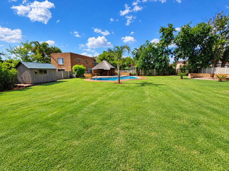 3 Bedroom Property for Sale in Glen Marais Gauteng
