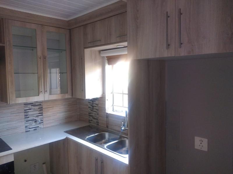 2 Bedroom Property for Sale in Rooihuiskraal North Gauteng