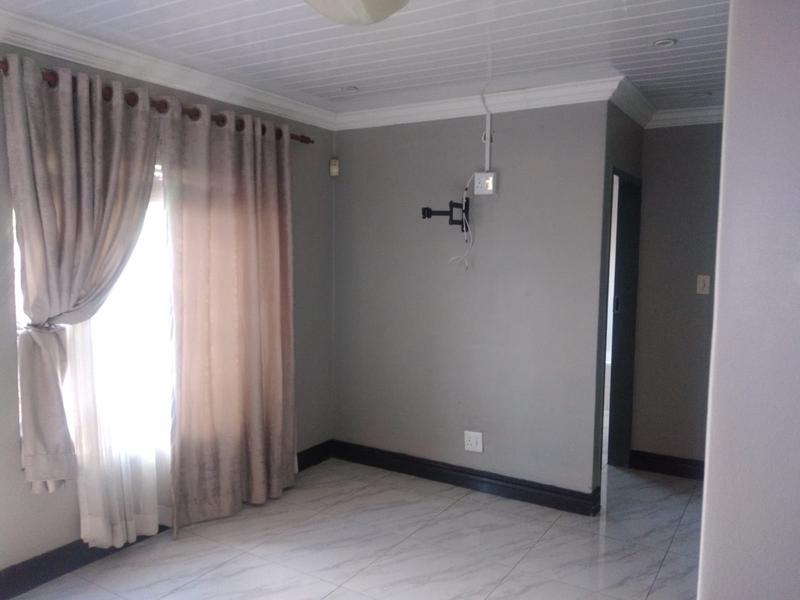 2 Bedroom Property for Sale in Rooihuiskraal North Gauteng