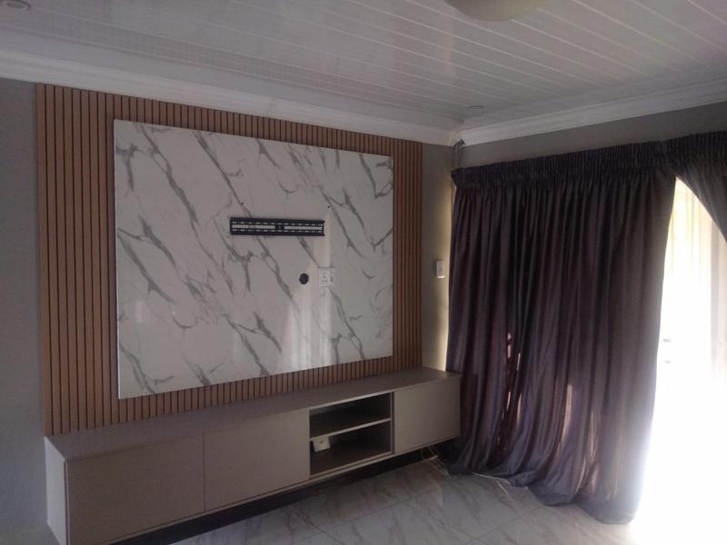 2 Bedroom Property for Sale in Rooihuiskraal North Gauteng