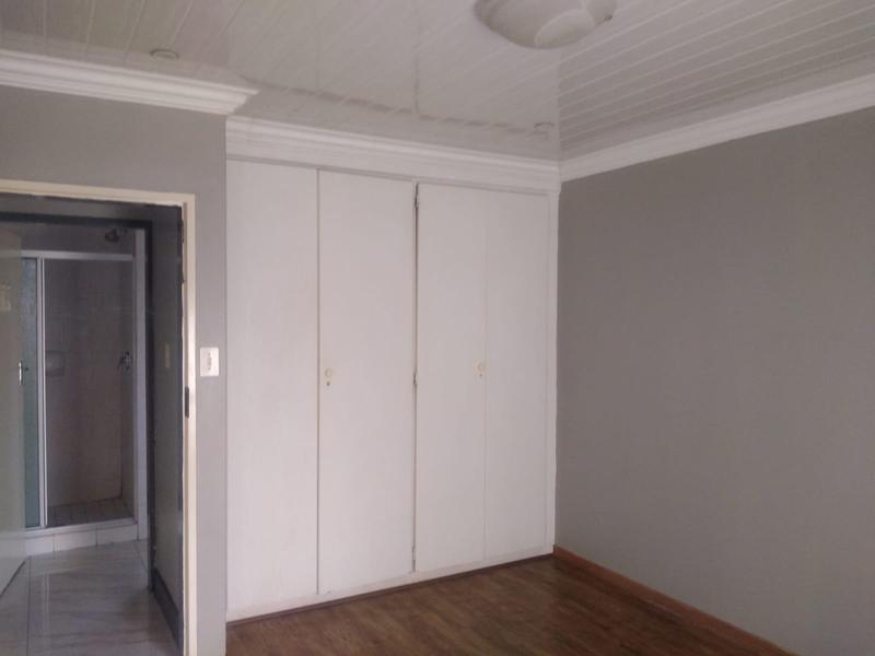 2 Bedroom Property for Sale in Rooihuiskraal North Gauteng