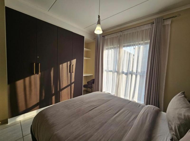 To Let 2 Bedroom Property for Rent in Waterfall Gauteng