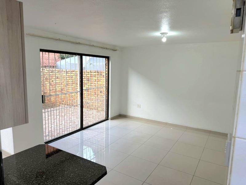 2 Bedroom Property for Sale in Benoni Central Gauteng
