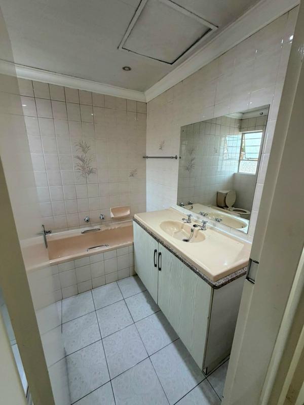 2 Bedroom Property for Sale in Benoni Central Gauteng