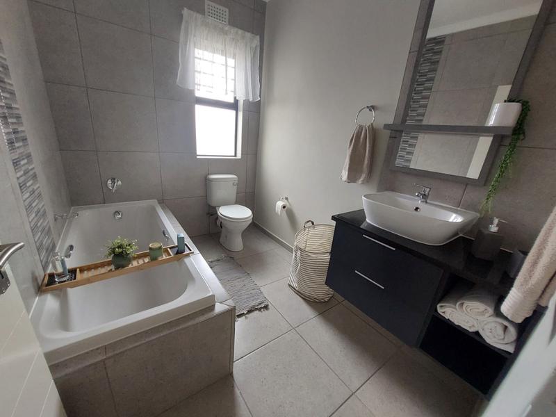 3 Bedroom Property for Sale in Vanderbijlpark CW 5 Gauteng