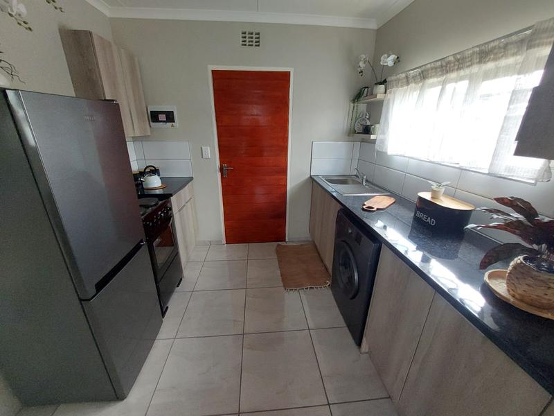 2 Bedroom Property for Sale in Vanderbijlpark CW 5 Gauteng