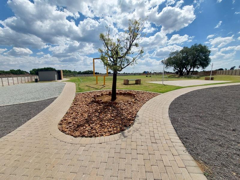 2 Bedroom Property for Sale in Vanderbijlpark CW 5 Gauteng
