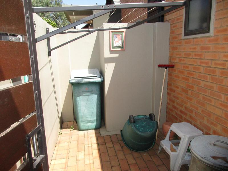 1 Bedroom Property for Sale in Retire at Midstream Gauteng