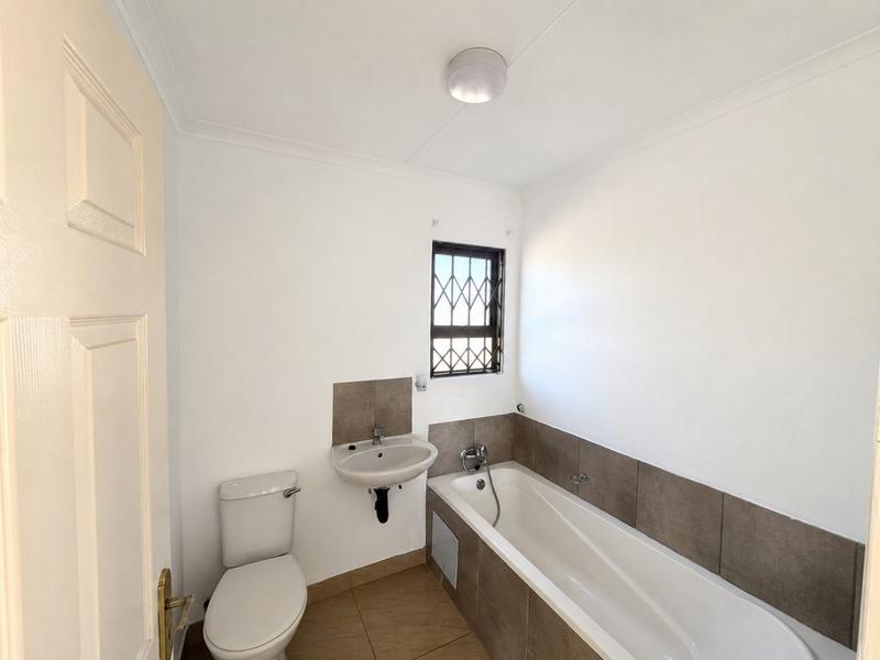 2 Bedroom Property for Sale in Toekomsrus Gauteng