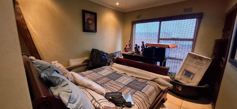 6 Bedroom Property for Sale in Tembisa Gauteng