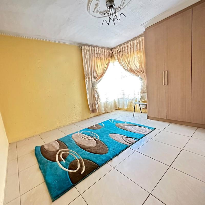 3 Bedroom Property for Sale in Protea Glen Gauteng