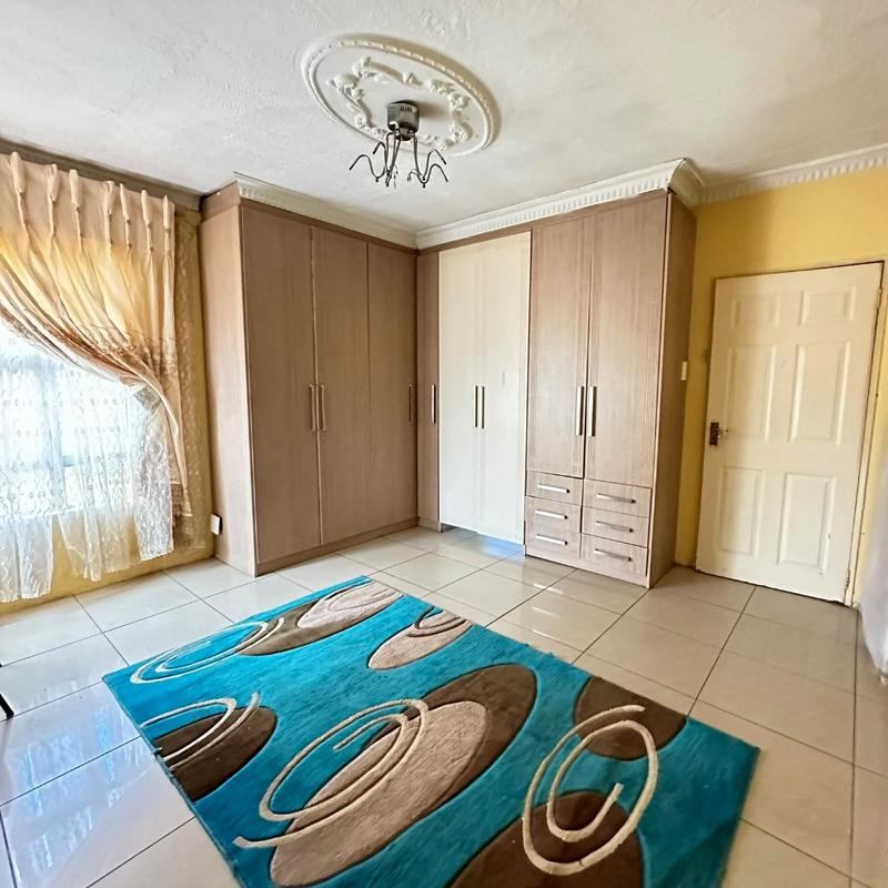 3 Bedroom Property for Sale in Protea Glen Gauteng