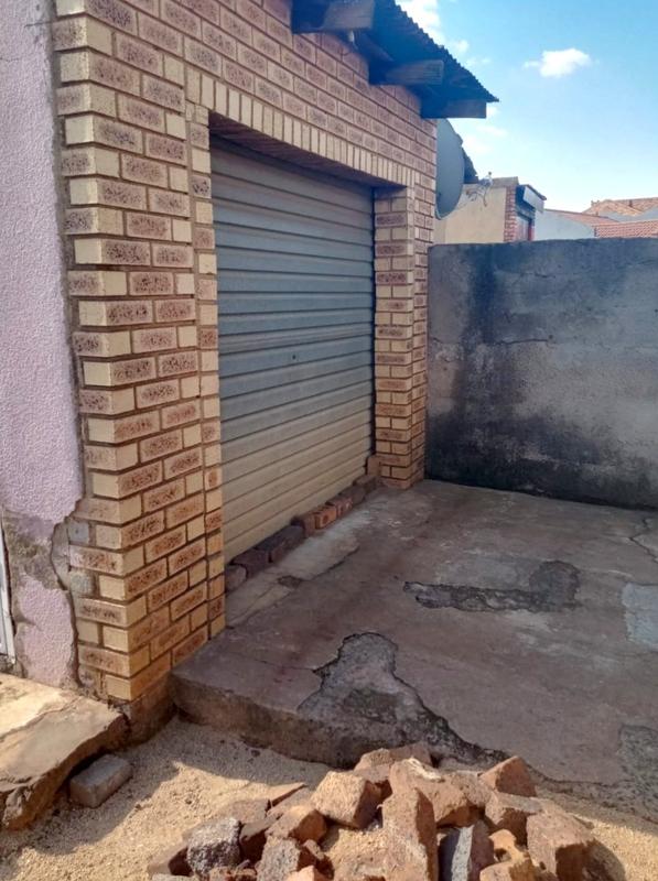 2 Bedroom Property for Sale in Sotho Section Gauteng