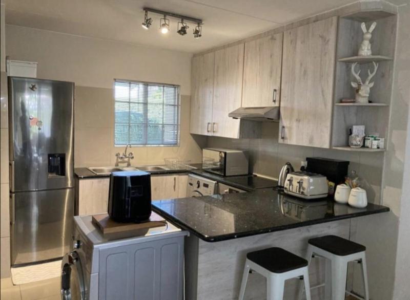 To Let 2 Bedroom Property for Rent in Morningside Gauteng