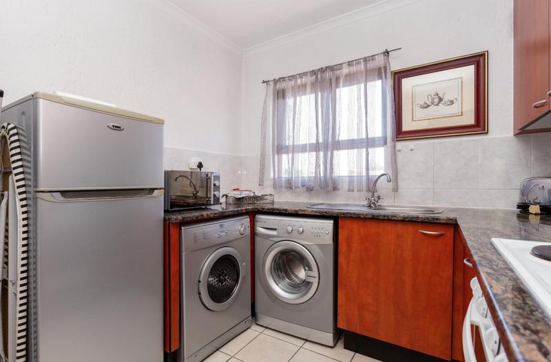 To Let 1 Bedroom Property for Rent in Broadacres Gauteng