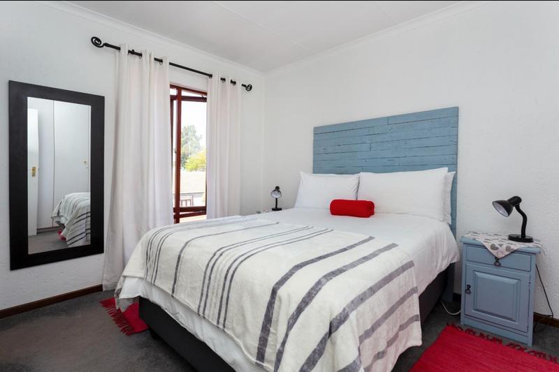 To Let 1 Bedroom Property for Rent in Broadacres Gauteng