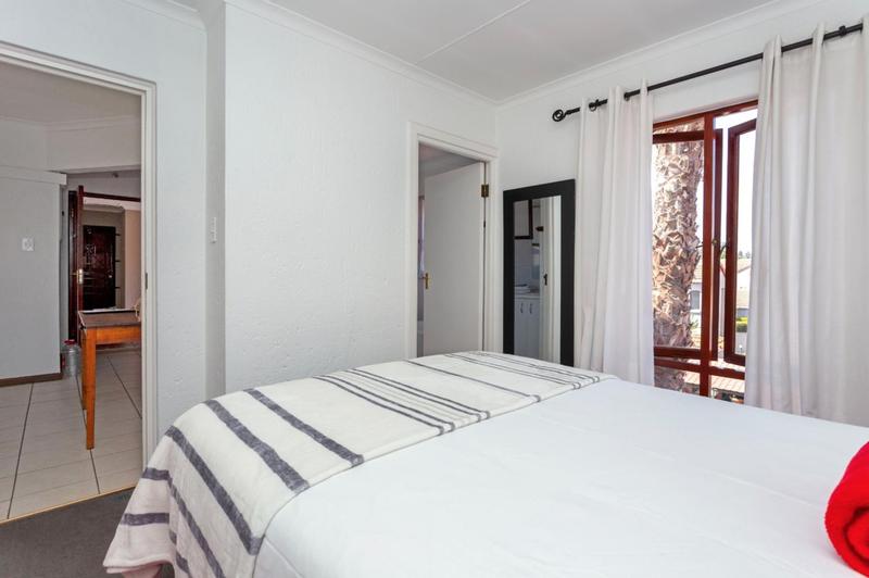 To Let 1 Bedroom Property for Rent in Broadacres Gauteng