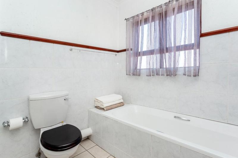 To Let 1 Bedroom Property for Rent in Broadacres Gauteng