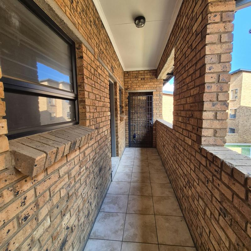 To Let 2 Bedroom Property for Rent in Ravenswood Gauteng