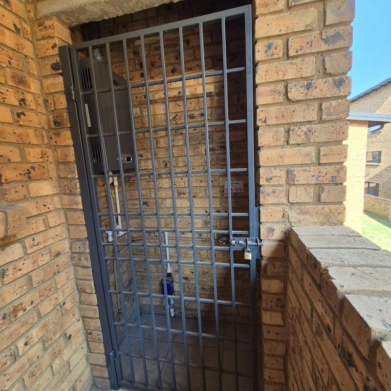 To Let 2 Bedroom Property for Rent in Ravenswood Gauteng