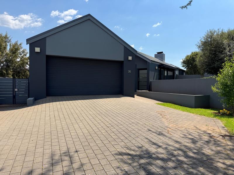 3 Bedroom Property for Sale in Midstream Meadows Gauteng