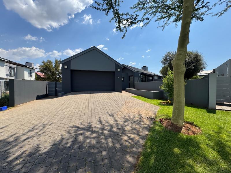 3 Bedroom Property for Sale in Midstream Meadows Gauteng