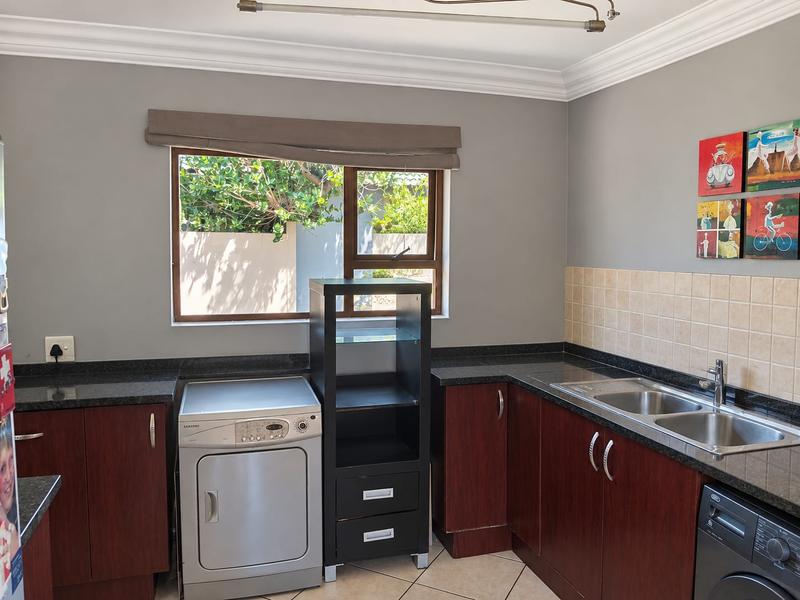 3 Bedroom Property for Sale in Thatchfield Gauteng