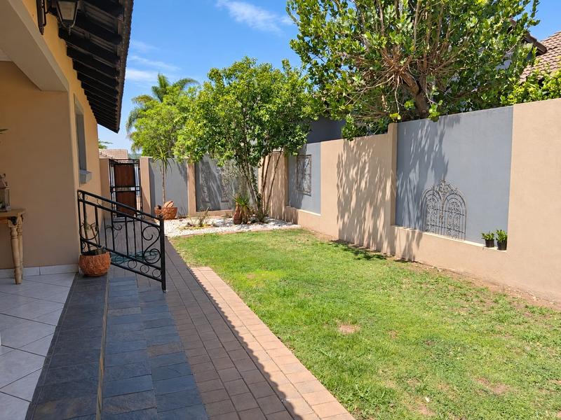 3 Bedroom Property for Sale in Thatchfield Gauteng