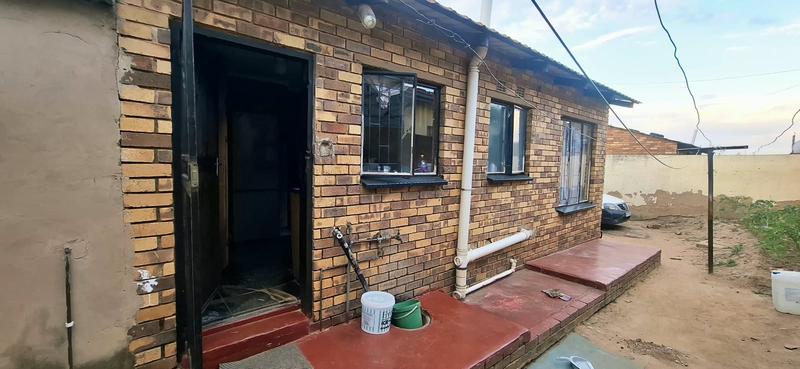 2 Bedroom Property for Sale in Tembisa Gauteng