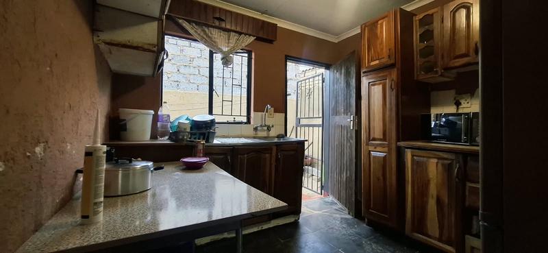 2 Bedroom Property for Sale in Tembisa Gauteng