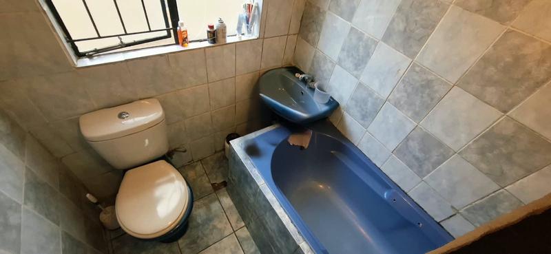 2 Bedroom Property for Sale in Tembisa Gauteng