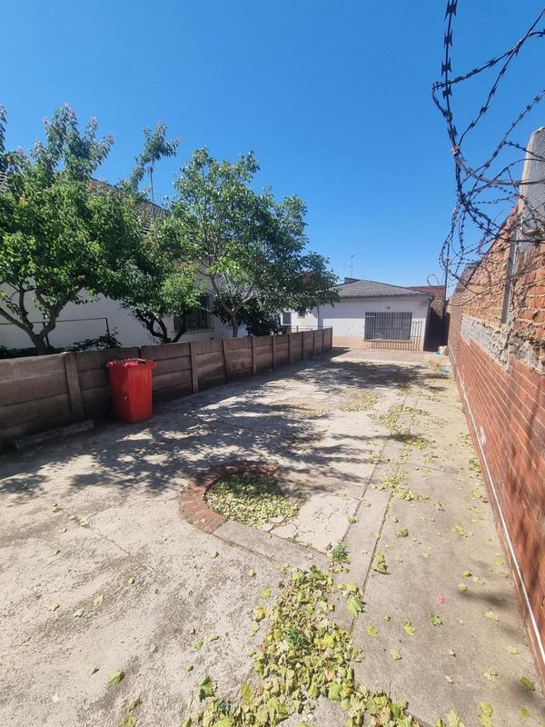 4 Bedroom Property for Sale in Malvern Gauteng