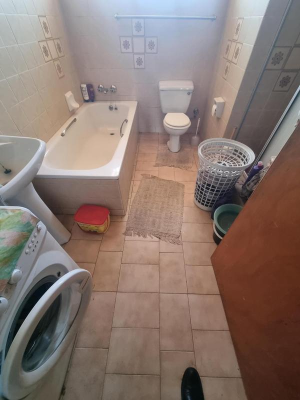 4 Bedroom Property for Sale in Malvern Gauteng