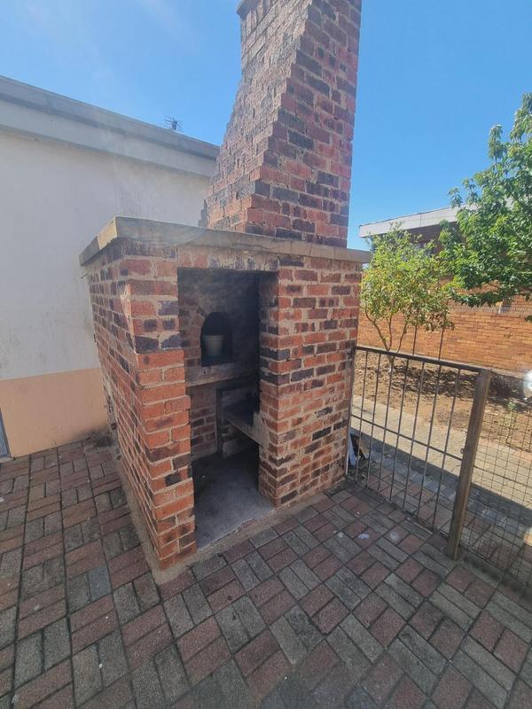 4 Bedroom Property for Sale in Malvern Gauteng
