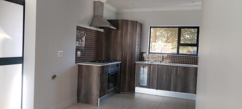 To Let 3 Bedroom Property for Rent in Homes Haven Gauteng